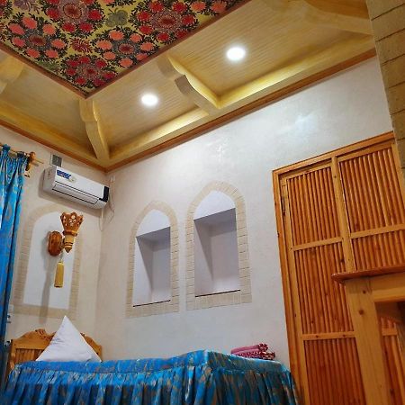Zukhro Boutique Hotel Khiva Luaran gambar